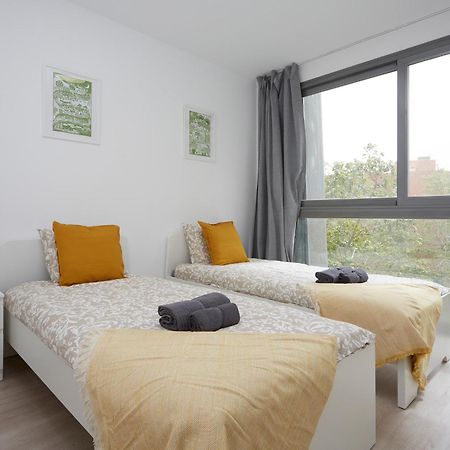 Three Bedroom Two Bathroom Apartment Close To Beach Барселона Екстер'єр фото