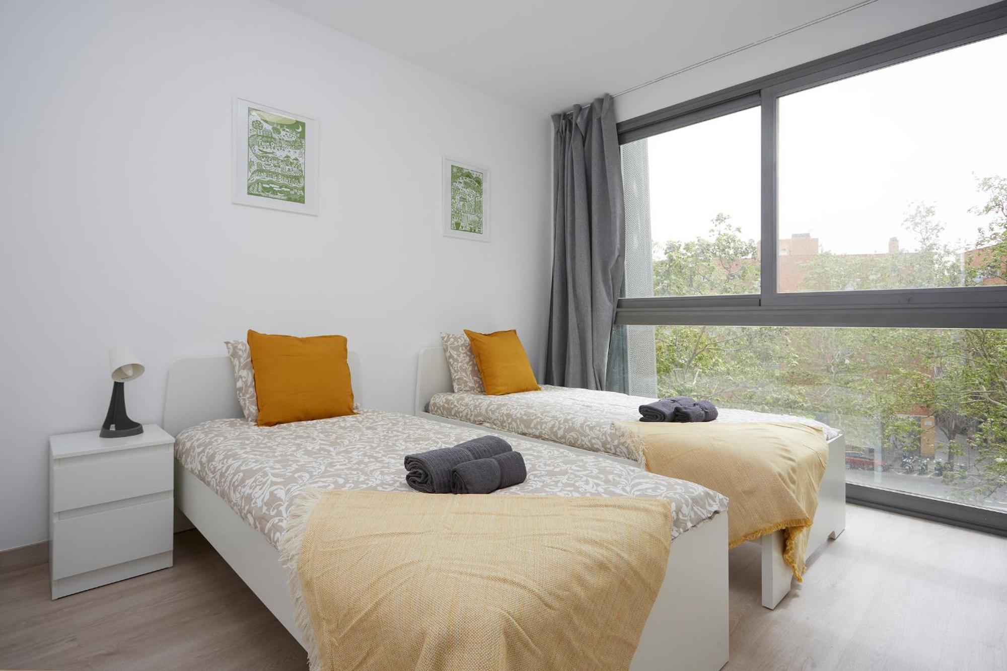 Three Bedroom Two Bathroom Apartment Close To Beach Барселона Екстер'єр фото