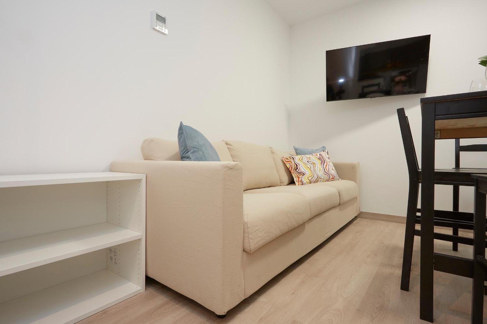 Three Bedroom Two Bathroom Apartment Close To Beach Барселона Екстер'єр фото