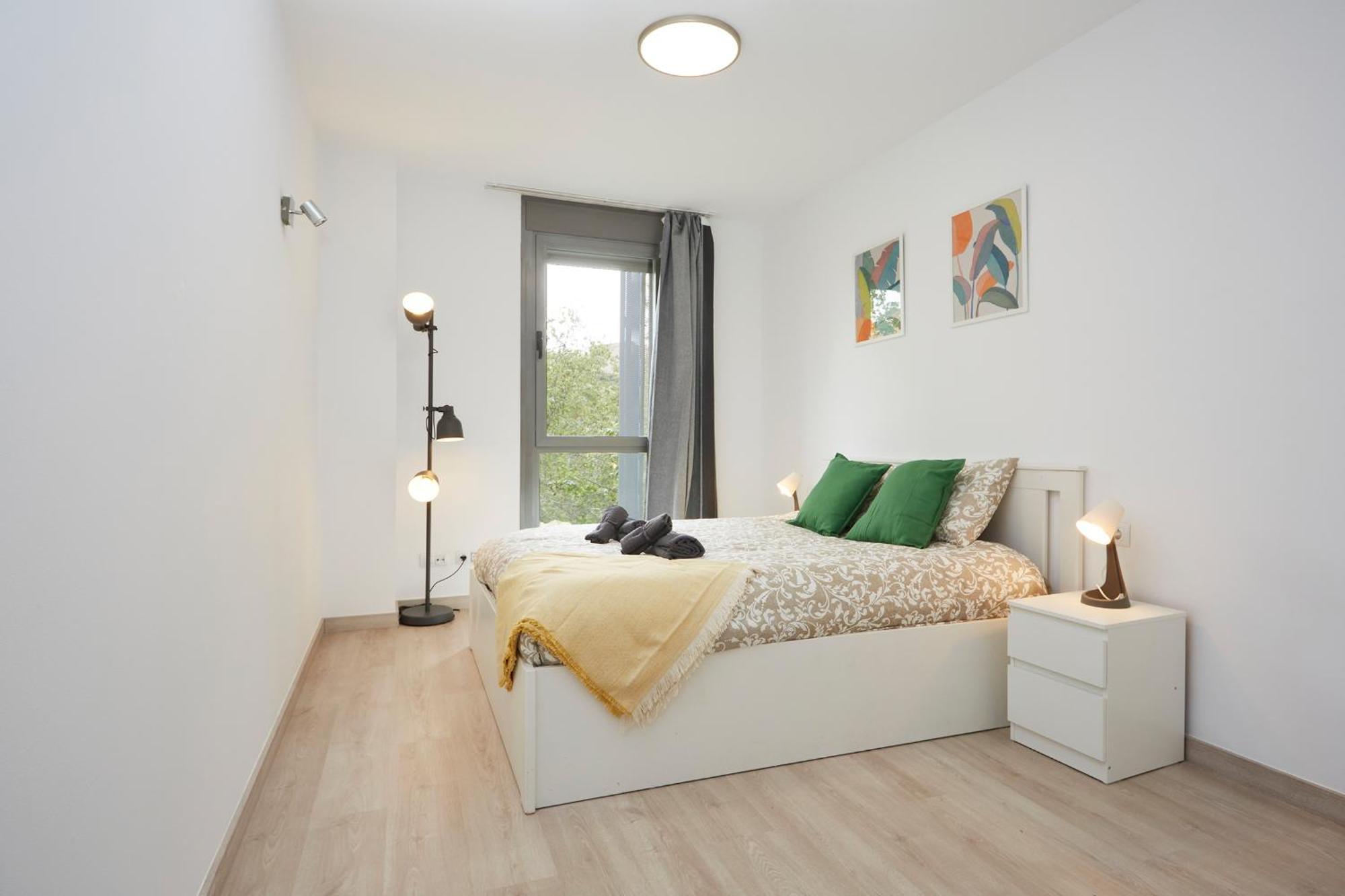 Three Bedroom Two Bathroom Apartment Close To Beach Барселона Екстер'єр фото