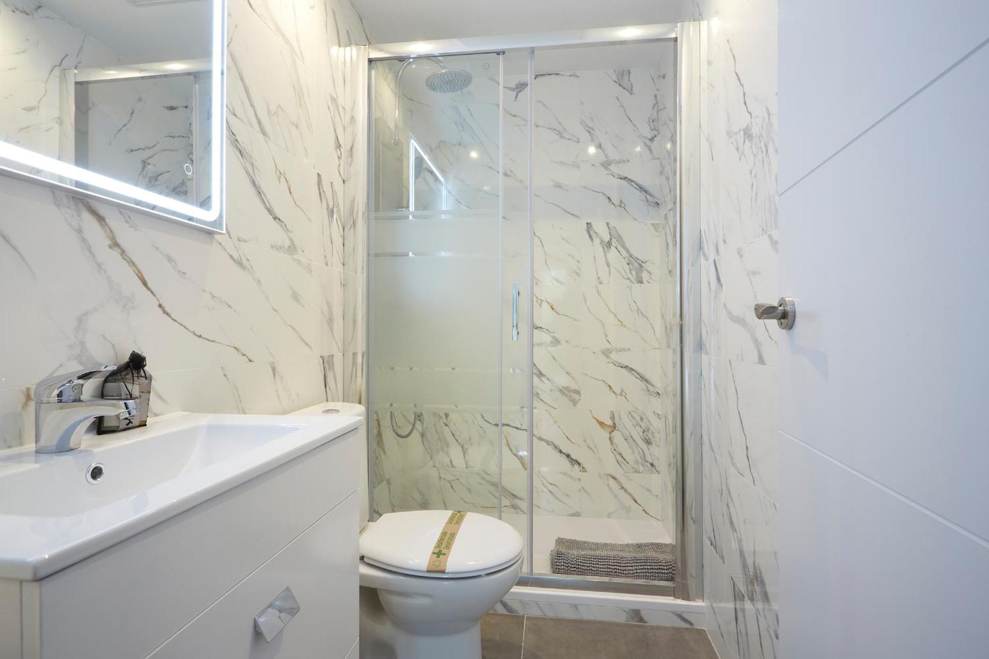 Three Bedroom Two Bathroom Apartment Close To Beach Барселона Екстер'єр фото
