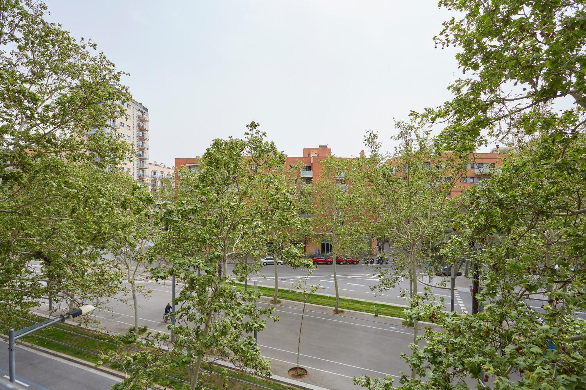 Three Bedroom Two Bathroom Apartment Close To Beach Барселона Екстер'єр фото